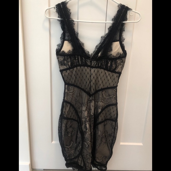 Bebe Kim Kardashian inspired lace overlay dress - Picture 3 of 5